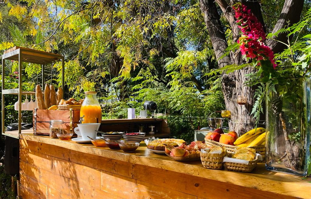Buffet petit-déjeuner de la maison d’hôtes – La Vie en Rose Marrakech