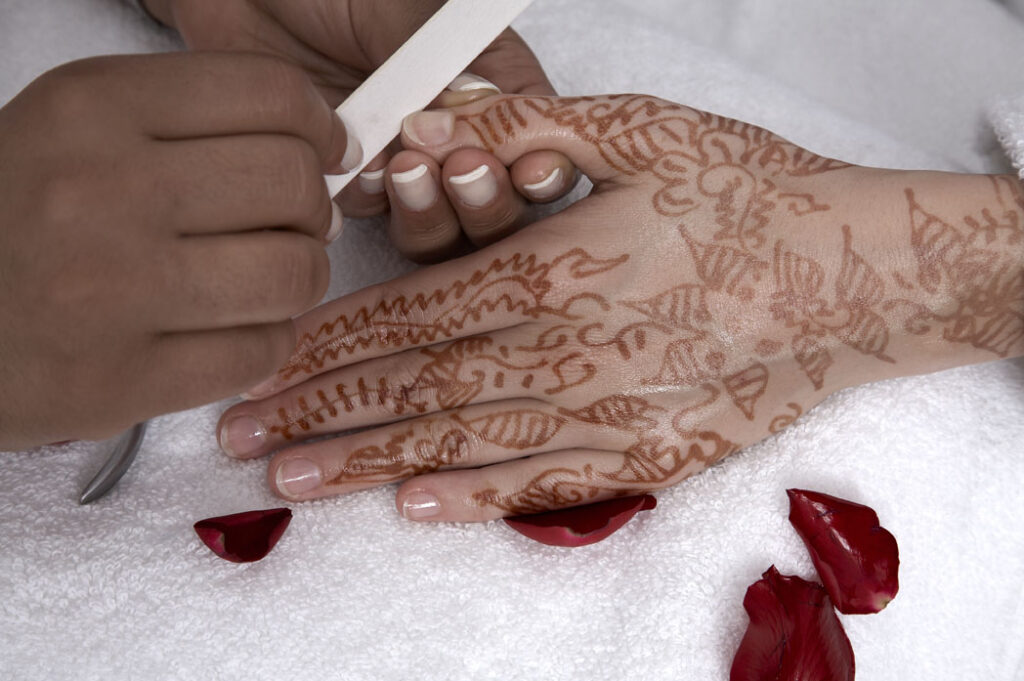 Manucure et soin des mains – La Vie en Rose Marrakech